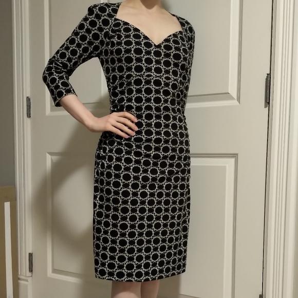 ✨SALE: 2 for 50% off!✨ David Meister circles 3/4 dress - small - Picture 1 of 4